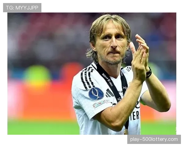 聚焦：38岁的莫德里奇宣布赛季末离队，将结束十年皇马生涯